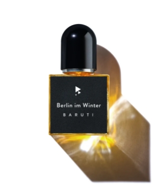 Perfume showcase 01